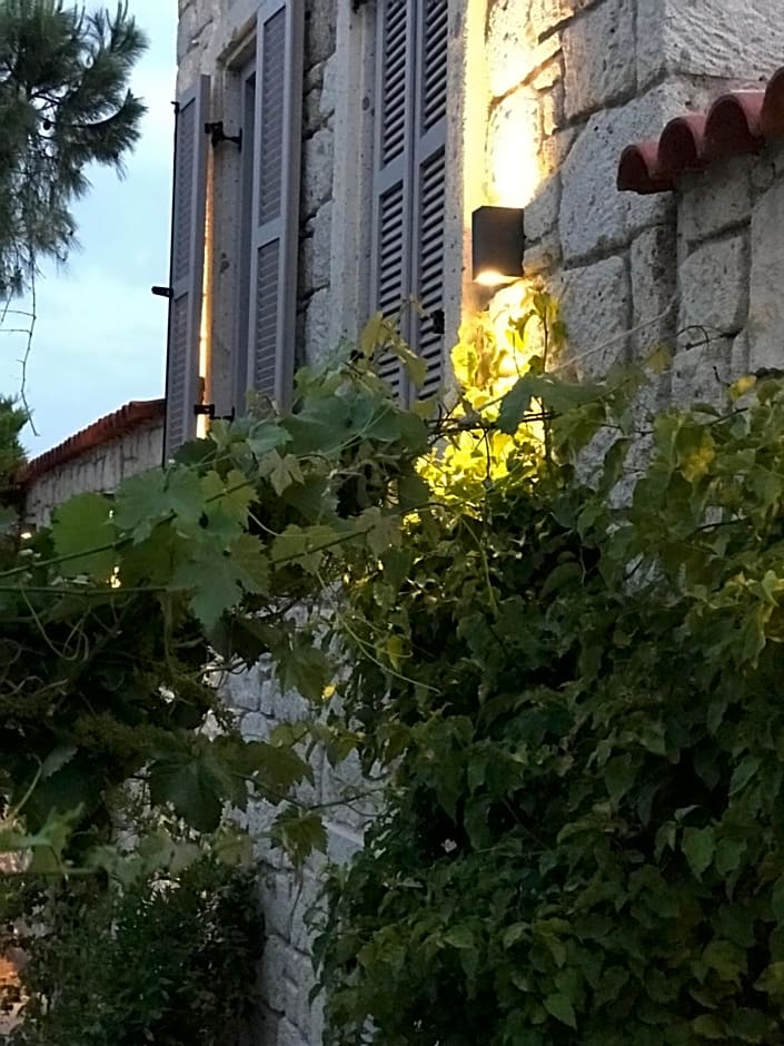 Çona Butik Otel