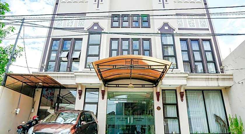 Audah Syariah Residence Mitra RedDoorz