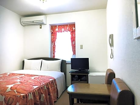 Twin Room with Bathroom