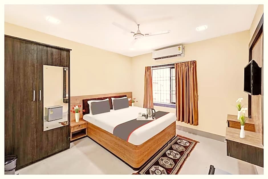 Goroomgo Moonlight Guest House Bhubaneswar