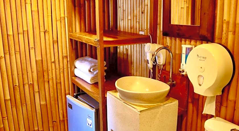 Seahouse Bali Indah Beach Inn