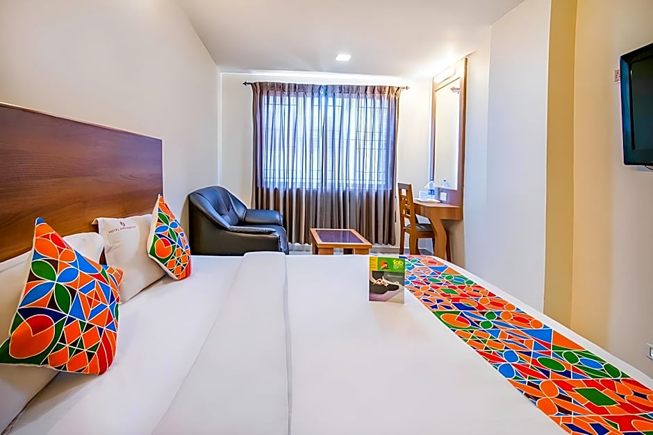 FabHotel Jansi Deluxe - Nr. Gandhipuram Bus stand