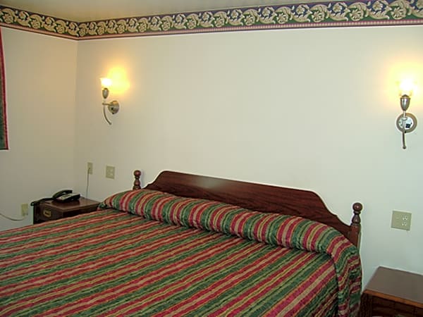 Passport Inn And Suites Chaplin