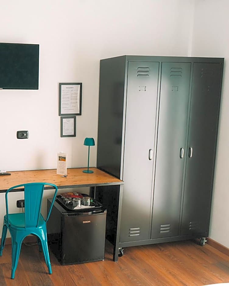 TRAVEL STATION Bedandbreakfast