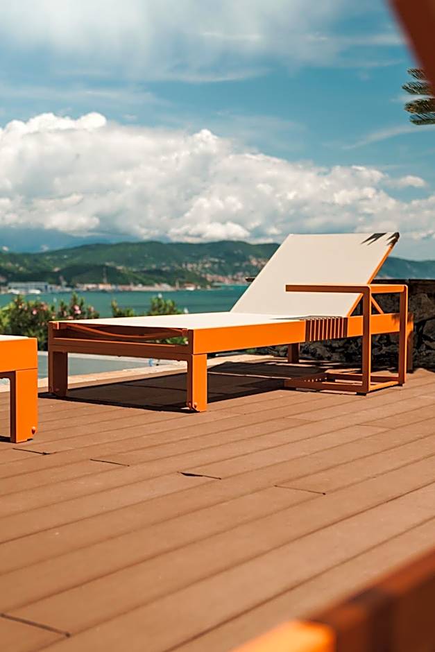Miramare Apartments&Suites