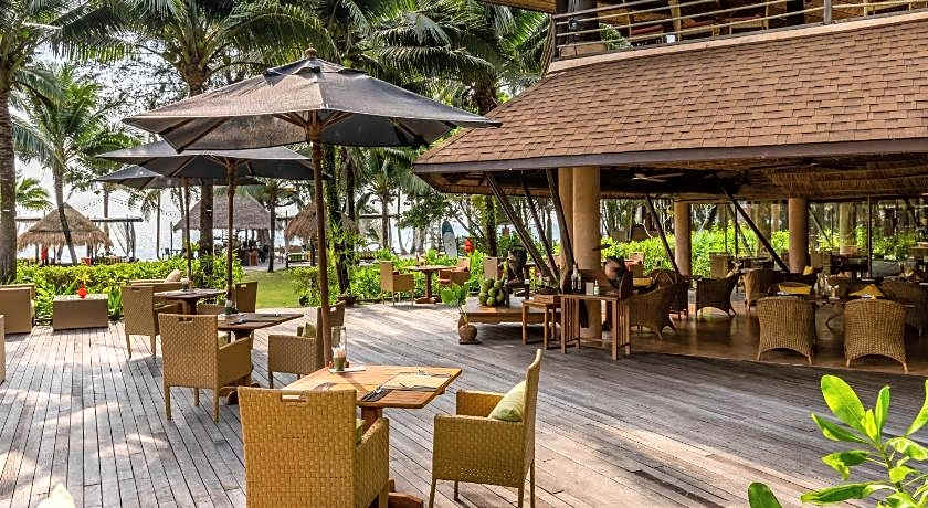 High Season Pool Villa & Spa