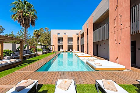 Pilot Amphora Boutique Hotel