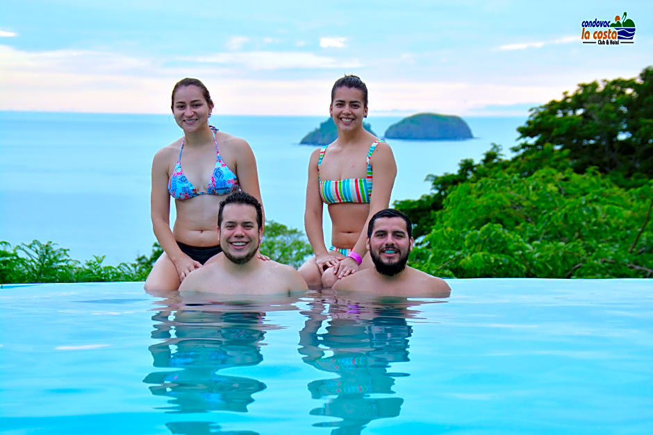 Condovac la Costa All Inclusive