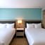 Travelodge by Wyndham LAX South