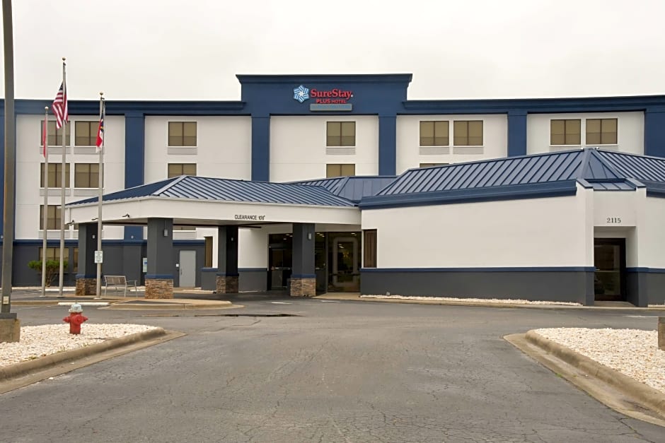 SureStay Plus Hotel by Best Western Jacksonville