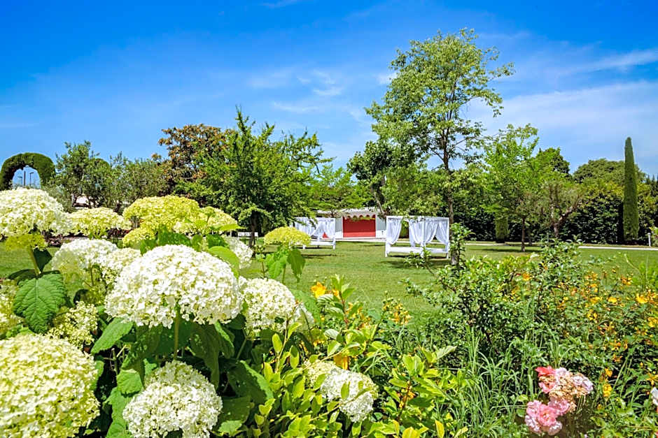 VILLA GARUTI VILLAGE