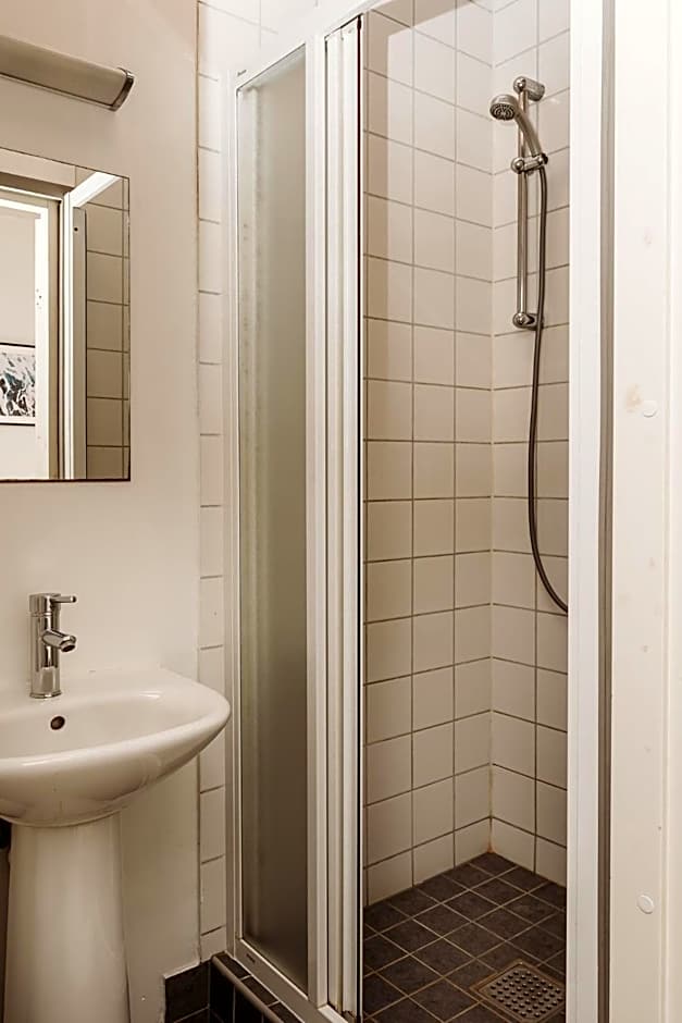 16eur - Fat Margaret's