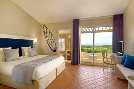 Deluxe Double Room with Sea and Golf Course View