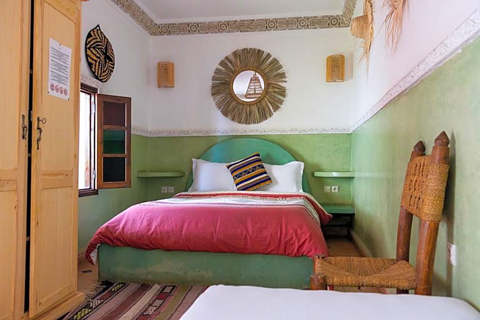 Riad Davina