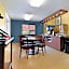 Motel 6-Oak Creek, WI