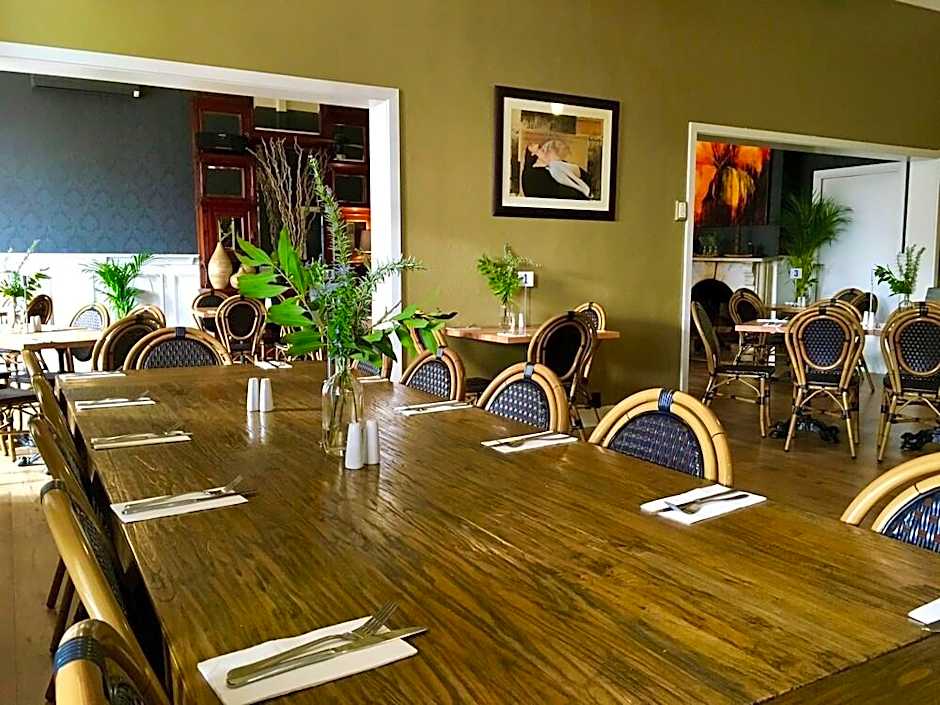 The Grand Hotel Healesville