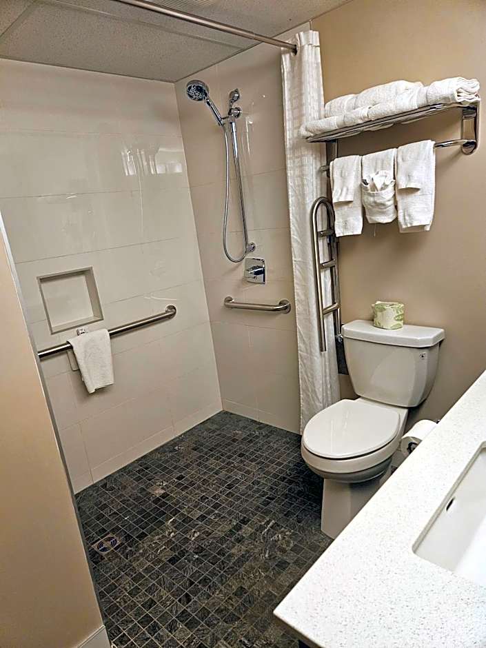 Super 8 by Wyndham Spruce Grove