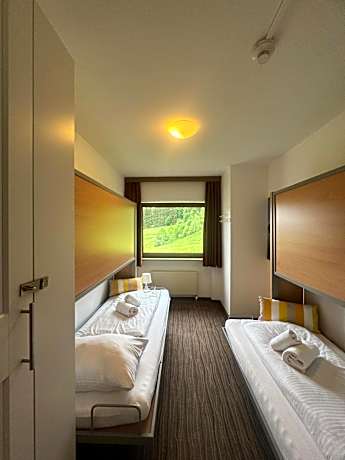 Economy Twin Room