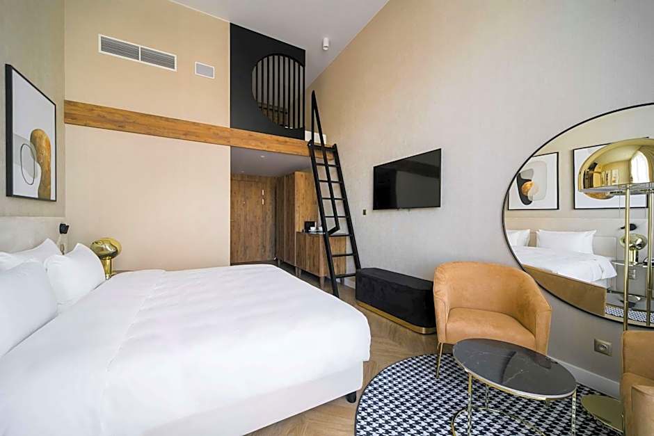 RADISSON BLU SOPOT HOSSABIZ SP. Z O.O.