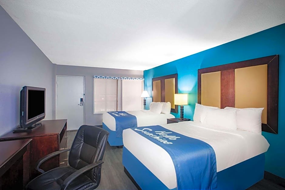 Days Inn by Wyndham Mobile I-65