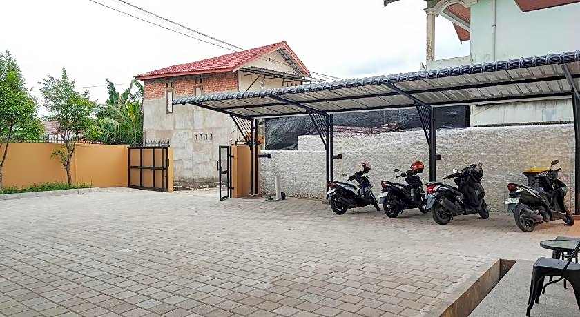 RedDoorz Syariah near Telanaipura Jambi