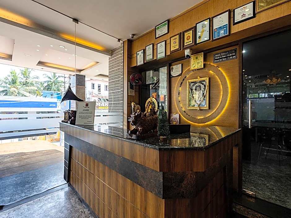 Hotel Tamizh Park