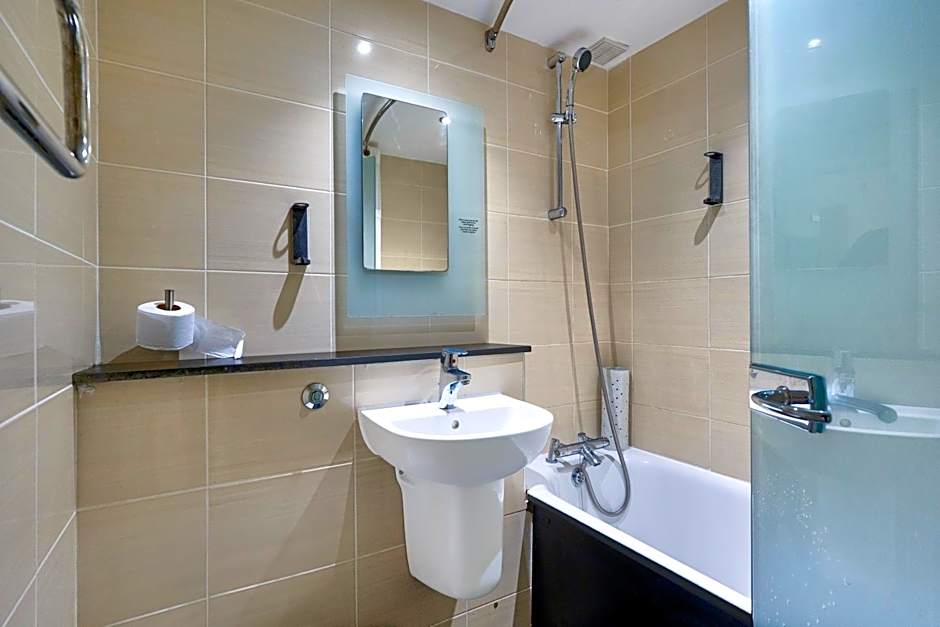 Manchester Airport Stanley Hotel by Belvilla