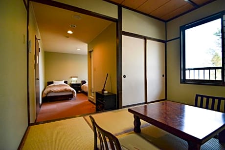 Twin Room with Tatami Area - Non-Smoking