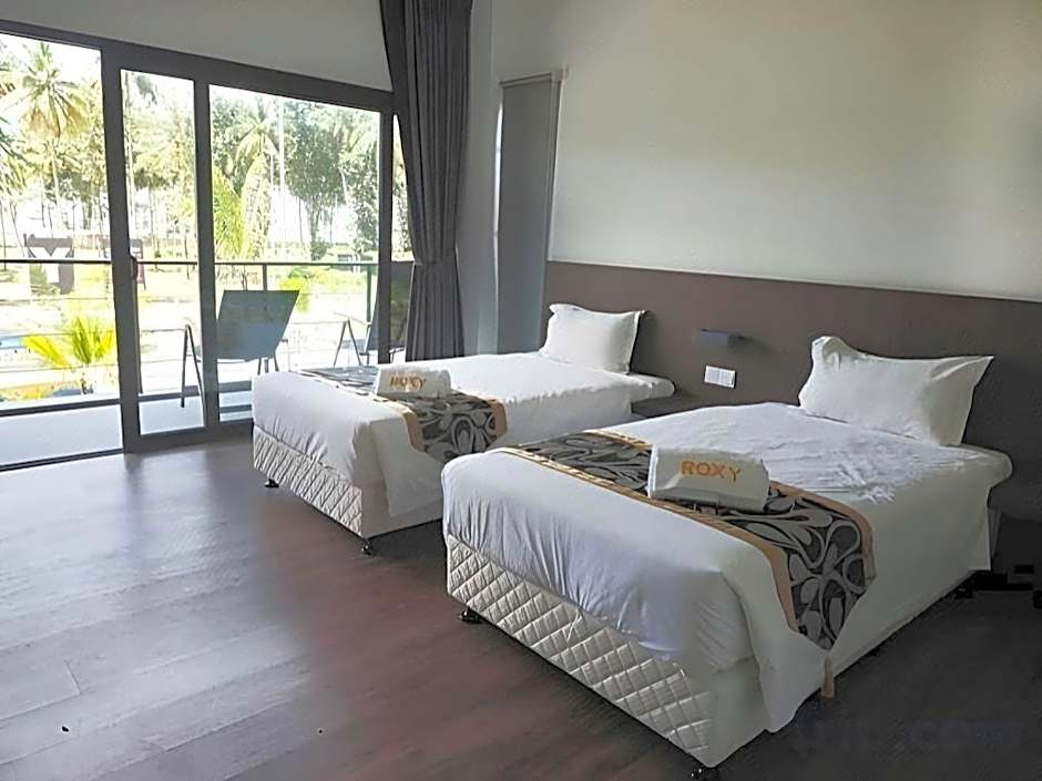 Roxy Sematan Villa & Townhouse
