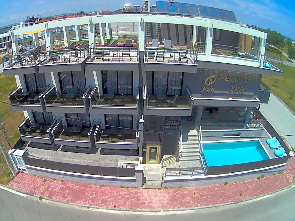 Peloton Inn