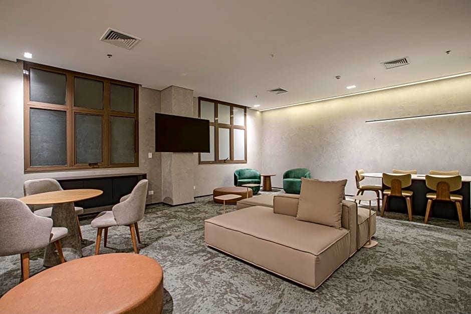 QOYA Hotel Curitiba, Curio Collection by Hilton