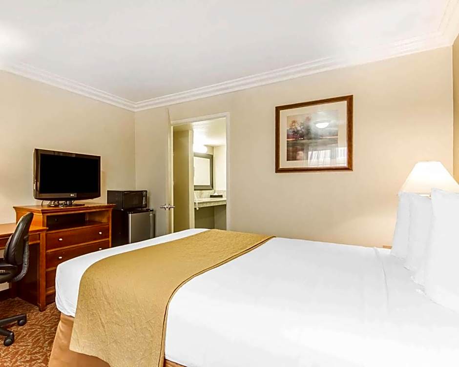 Quality Inn Sacramento Convention Center