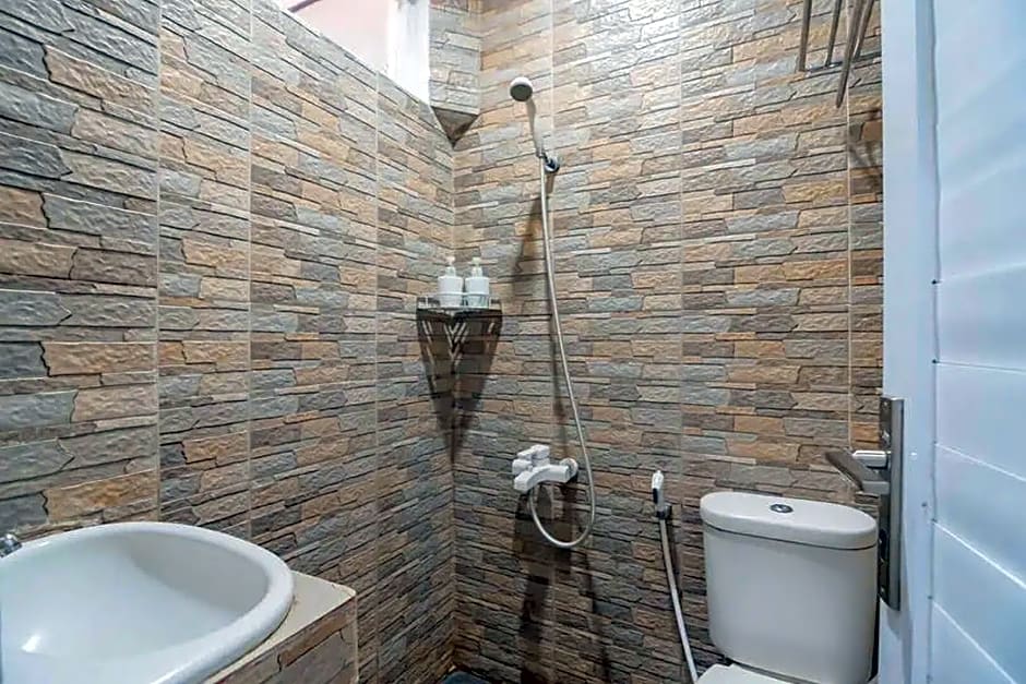 RedDoorz @ Arwiga Hotel near RS Hasan Sadikin Bandung