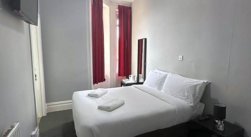 Fairmount Hotel