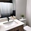 Private Hot Tub Ski In Ski Out Sleeps 9