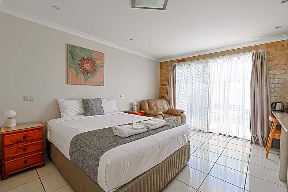 Emerald Central Palms Motel