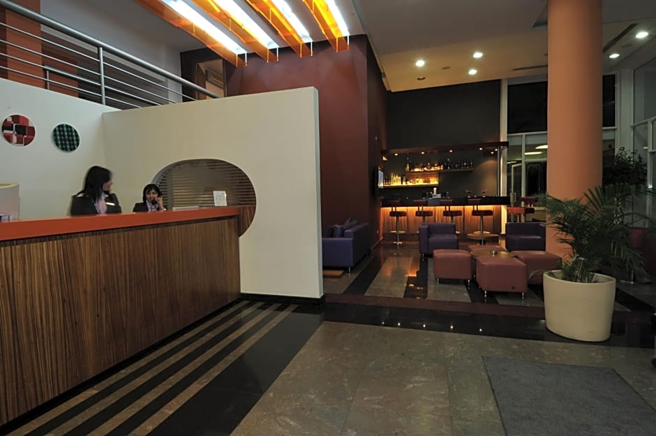 Suite Hotel Chrome