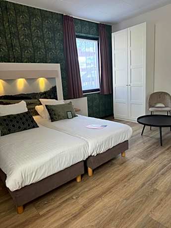 Plus Twin Room