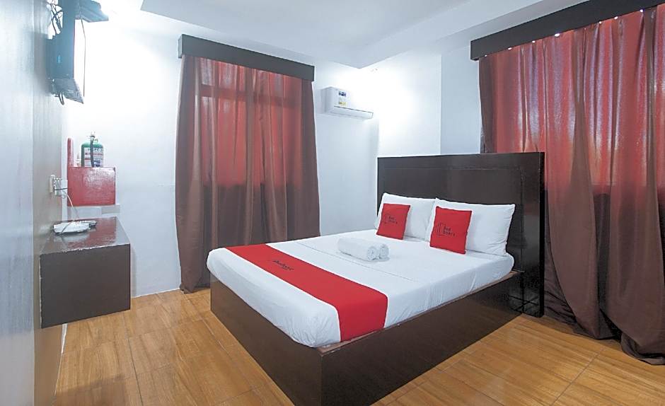 RedDoorz @ Junquera Extension Cebu