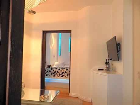 Suite with Spa Bath