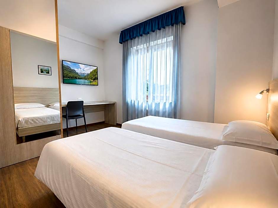 Hotel International