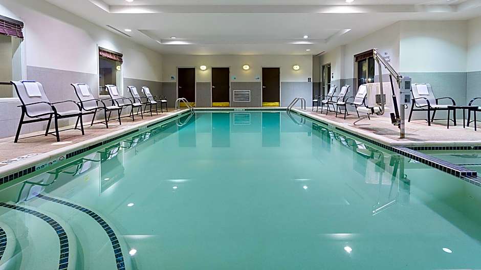 Holiday Inn Express and Suites - Stroudsburg By IHG