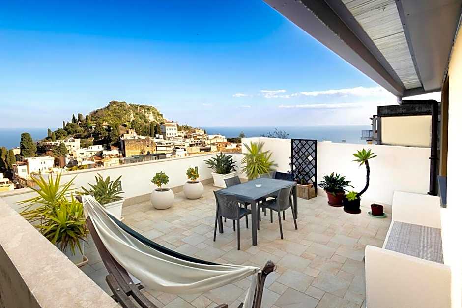Tauromenion Guest House