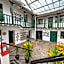 Cusco Plaza Nazarenas