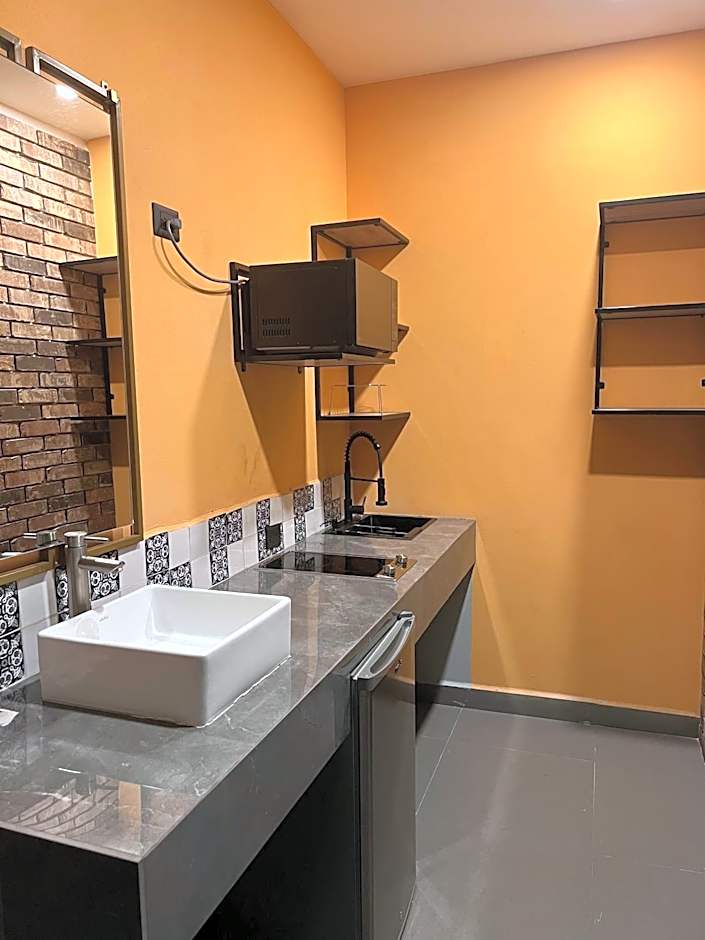 Estudios amueblados y equipados con cocineta en ubicación Céntrica MTY