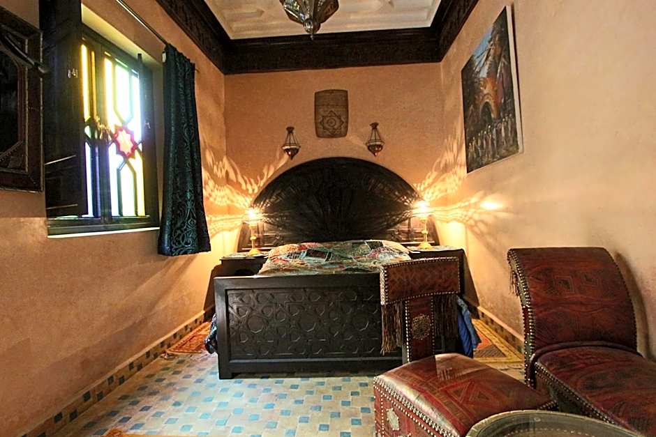 RIAD MAKENE MOUCHKILL