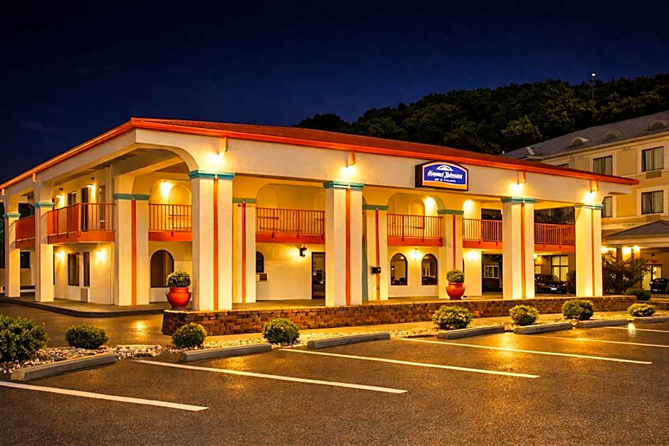 Howard Johnson by Wyndham Chattanooga Lookout Mountain I-24
