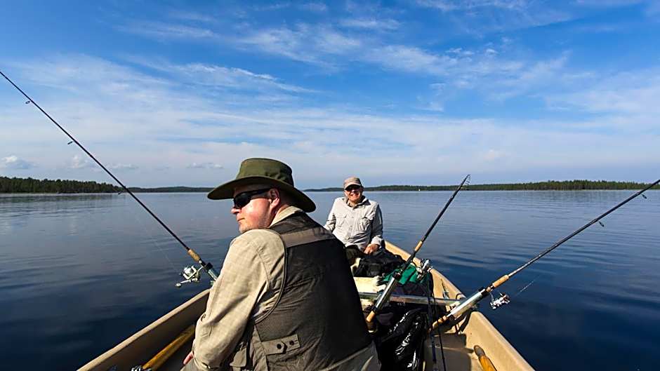 Wilderness Hotel Nellim & Igloos