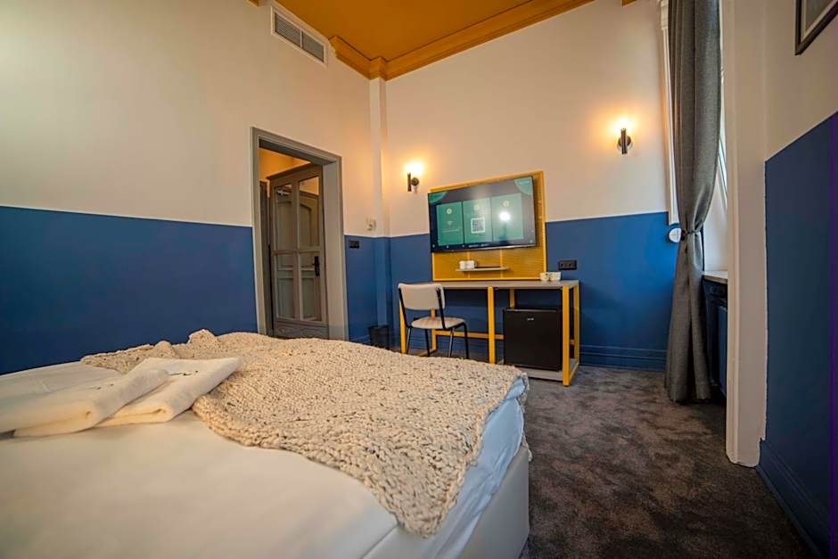 Maria Luisa by INTROVERT HOTELS