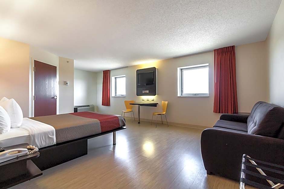 Motel 6 Kingston Ontario